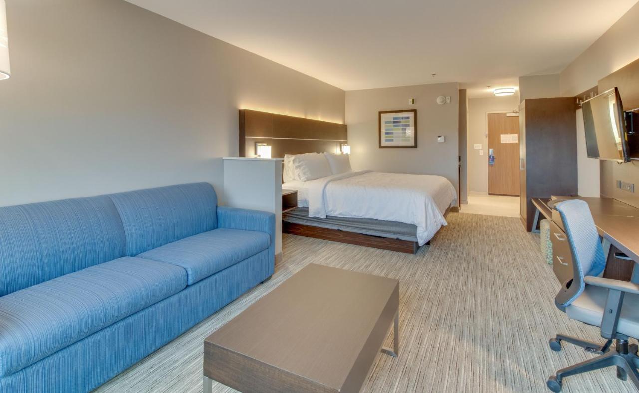 Holiday Inn Express & Suites - Union City By Ihg Exterior foto
